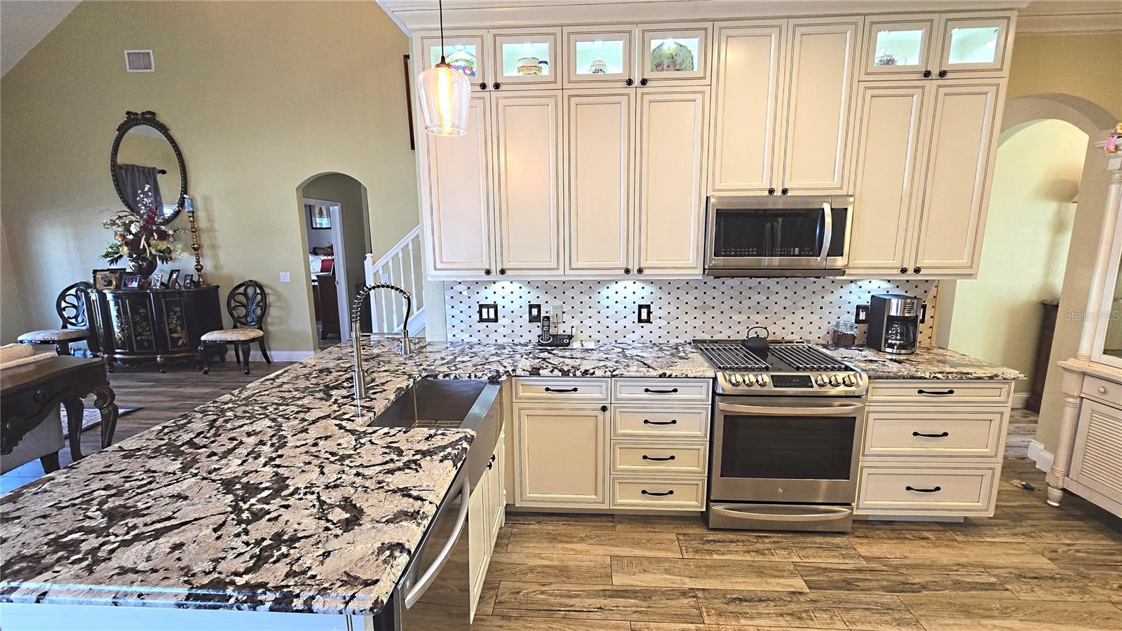 Image 30 of 92 For 2591 Sand Hill Point Circle