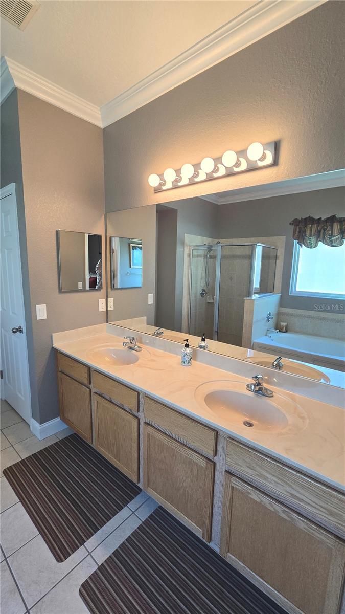 Image 45 of 92 For 2591 Sand Hill Point Circle