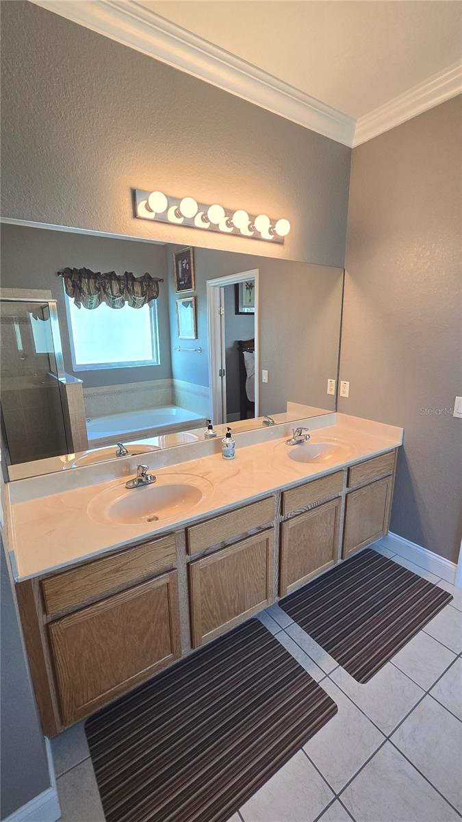 Image 46 of 92 For 2591 Sand Hill Point Circle