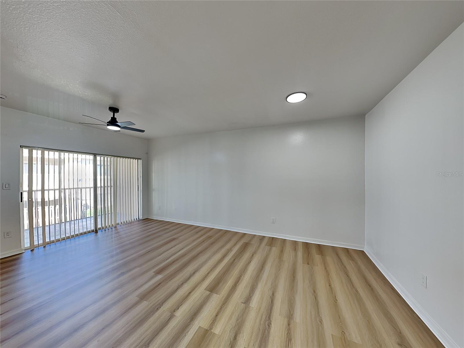 Image 4 of 16 For 515 Villa Del Sol Circle 204