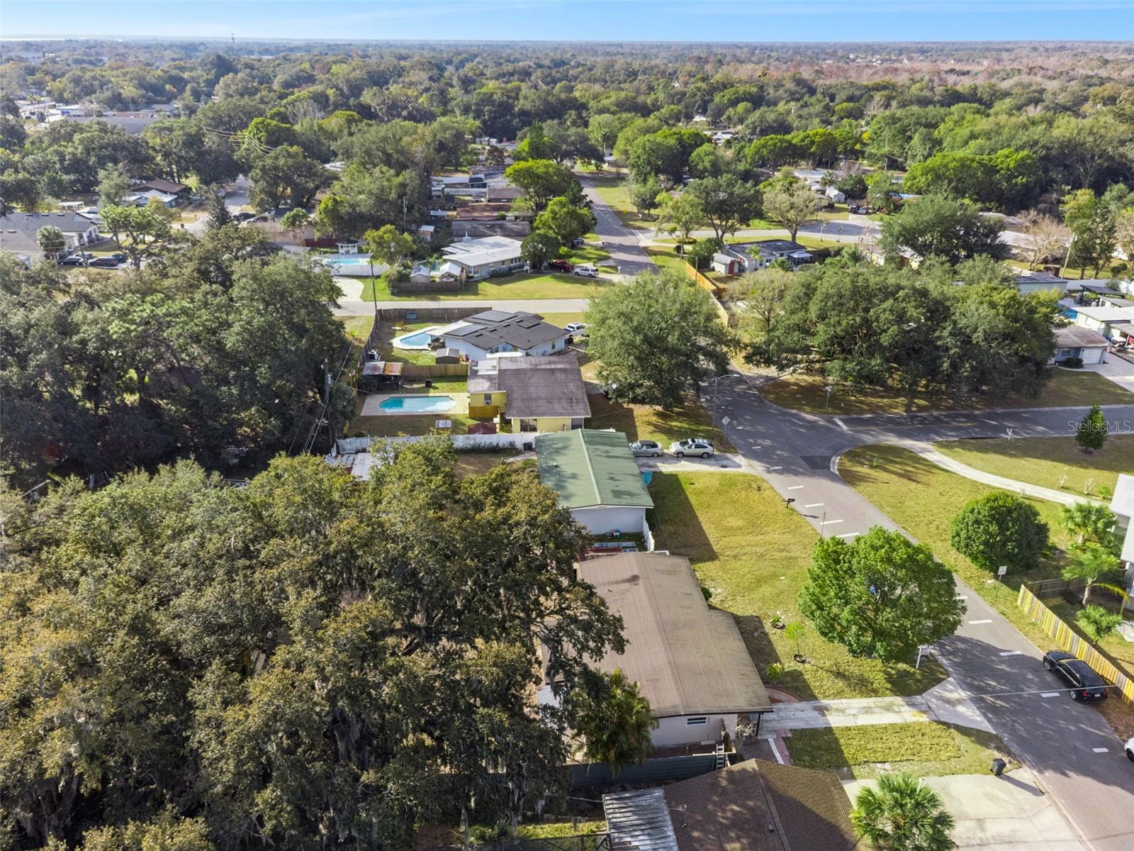 Image 43 of 44 For 2827 Park Avenue