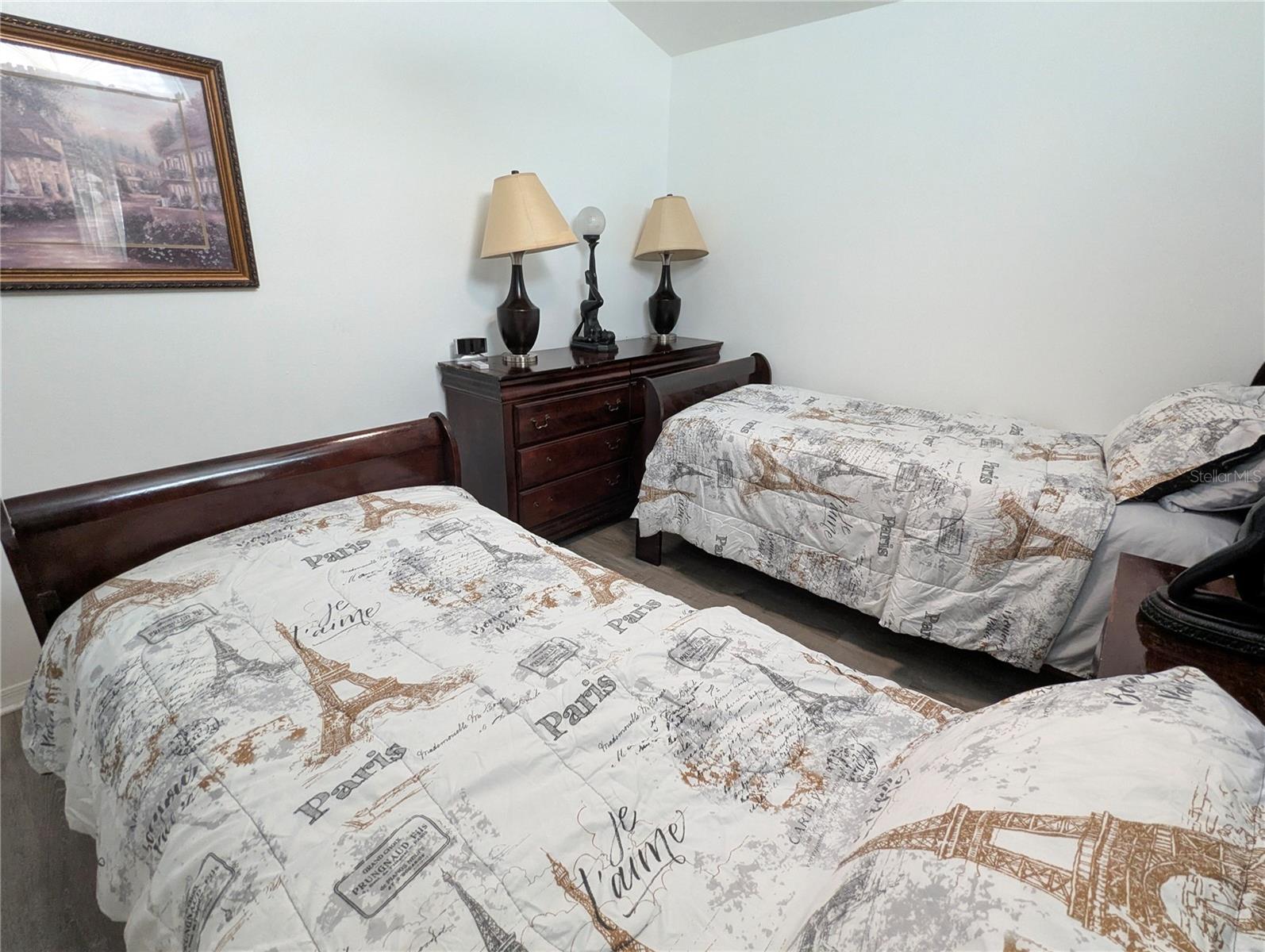 Image 12 of 33 For 2866 Strand Circle