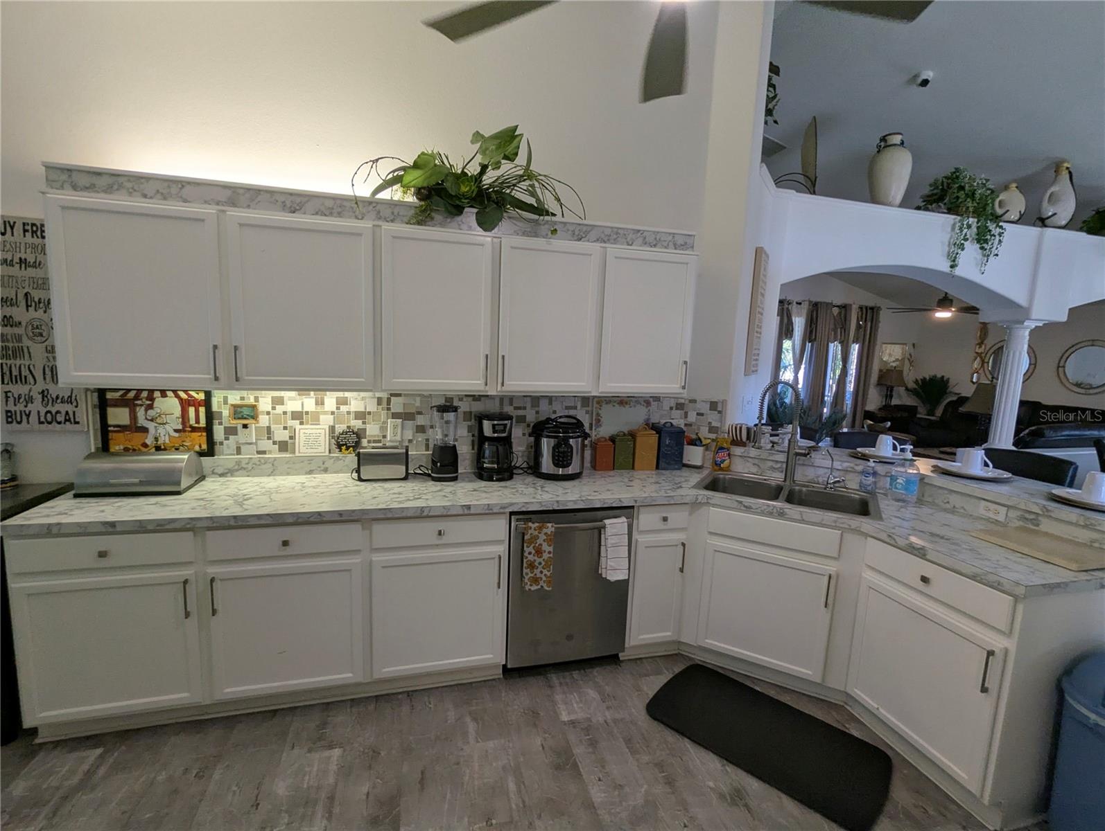 Image 16 of 33 For 2866 Strand Circle