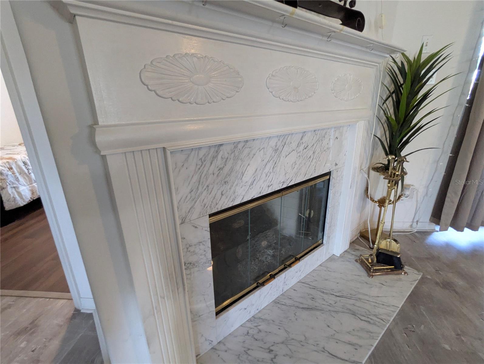 Image 22 of 33 For 2866 Strand Circle