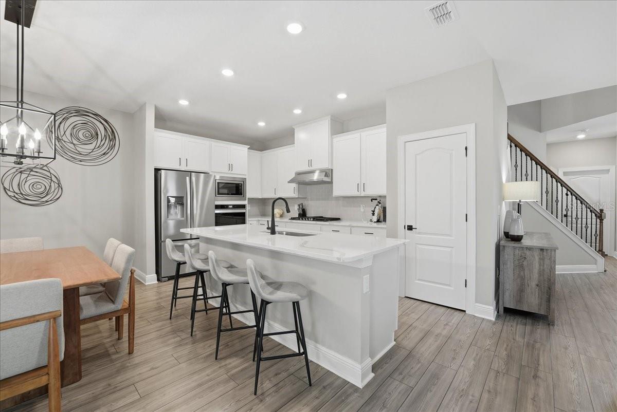 Image 14 of 44 For 7792 Somersworth Drive