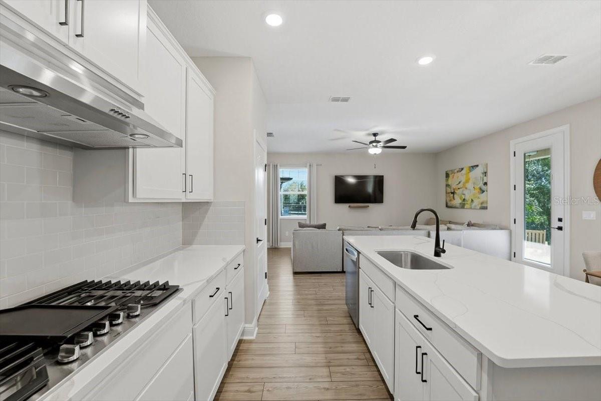 Image 16 of 44 For 7792 Somersworth Drive