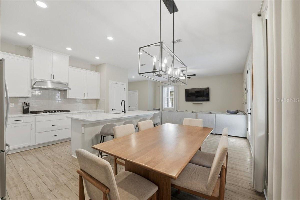 Image 19 of 44 For 7792 Somersworth Drive