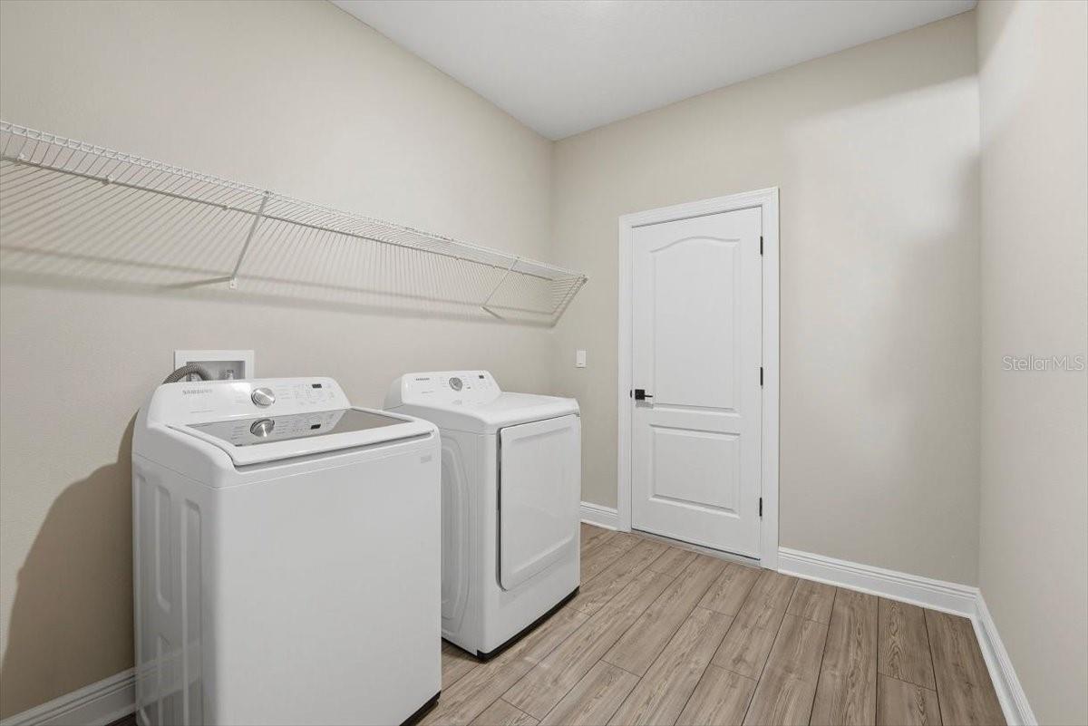 Image 20 of 44 For 7792 Somersworth Drive