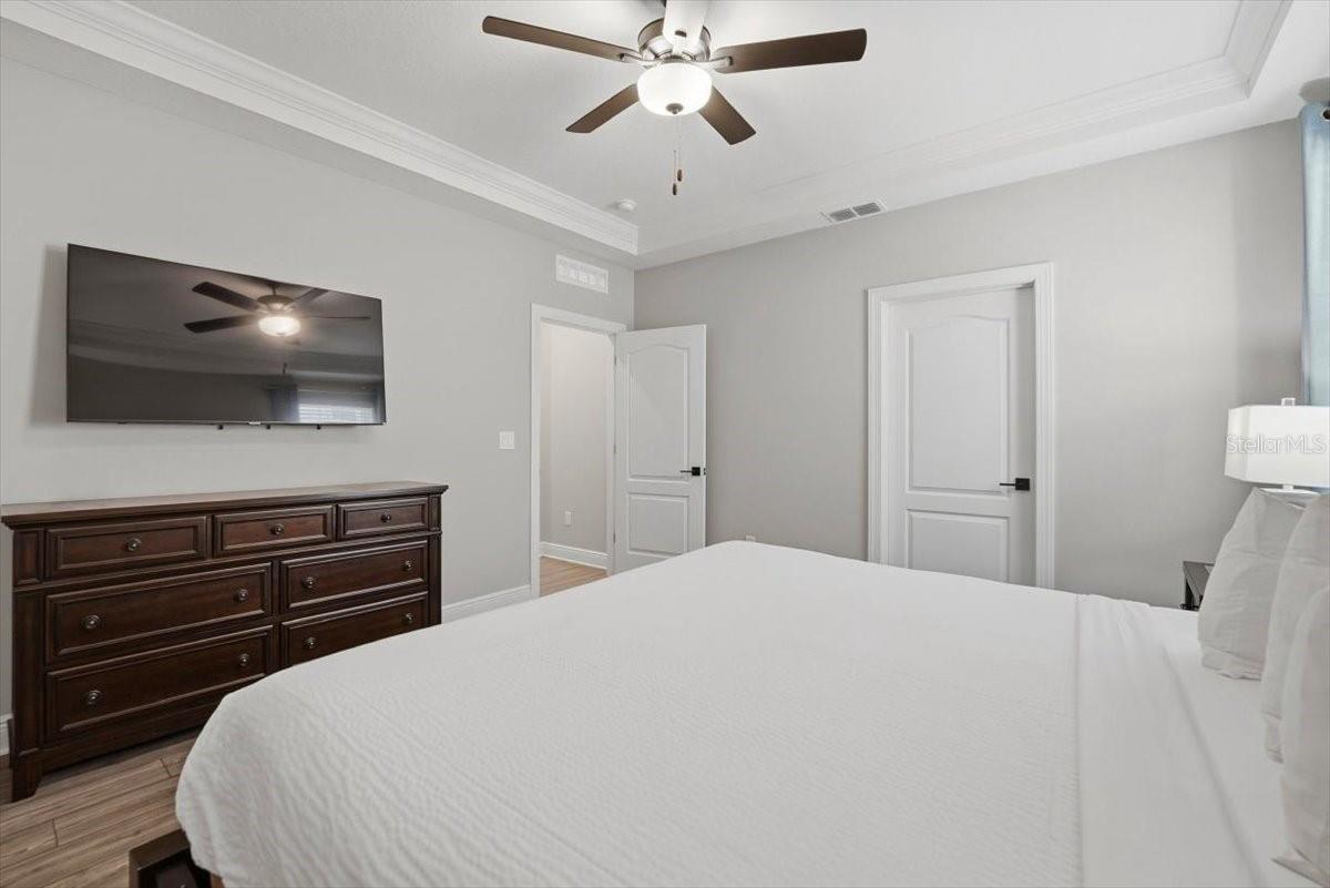 Image 23 of 44 For 7792 Somersworth Drive