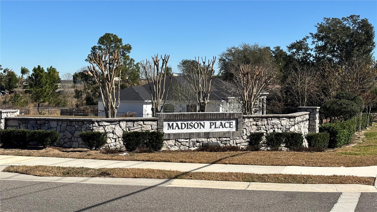 Image 14 of 18 For 912 Grandin Street