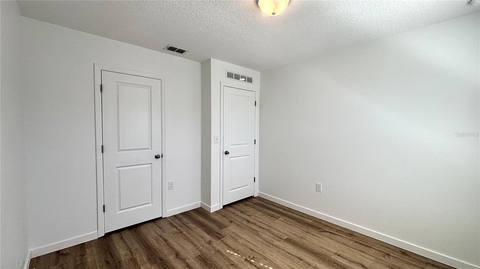 Image 9 of 18 For 912 Grandin Street