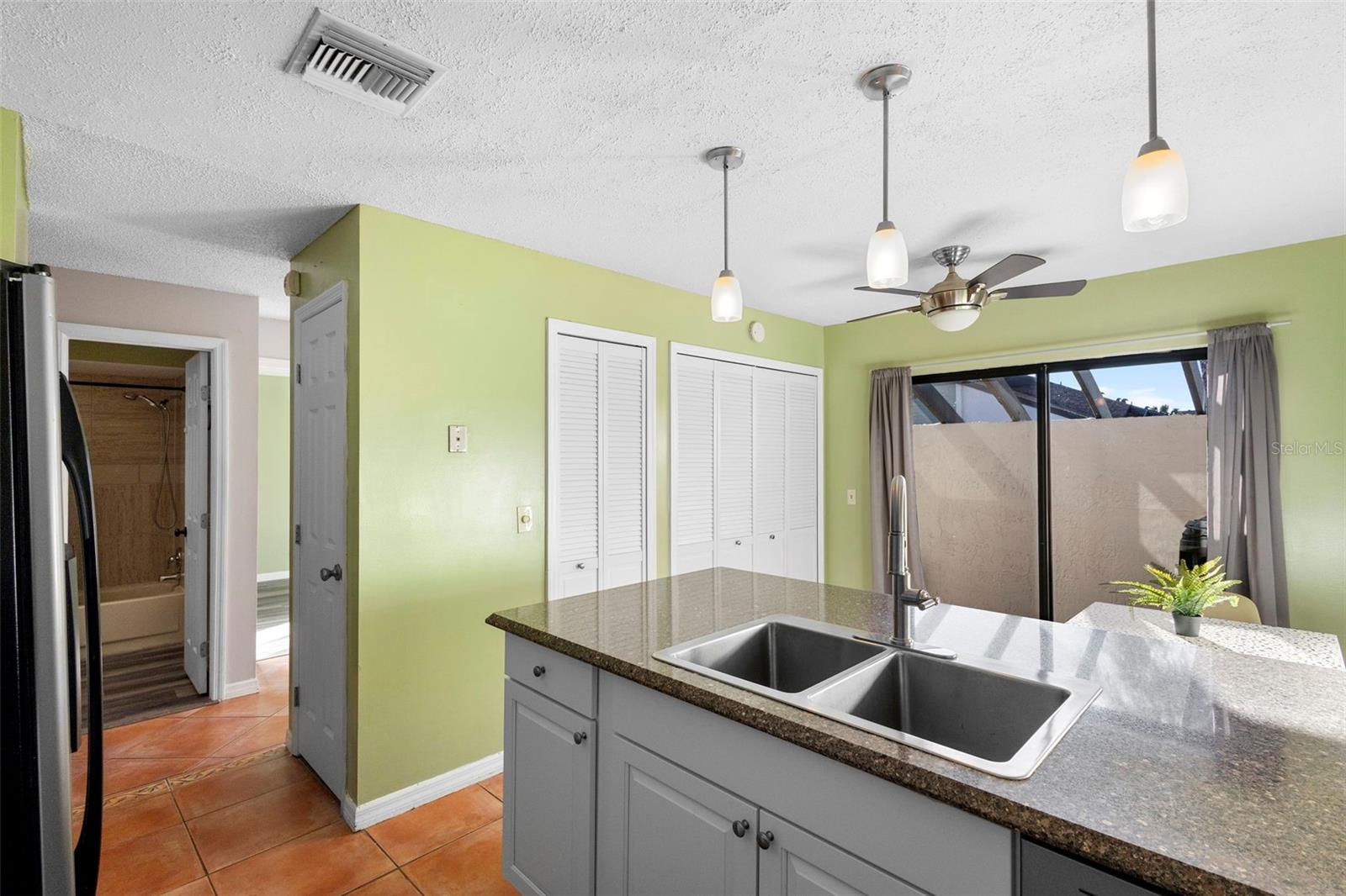 Image 18 of 36 For 2501 Tahoe Circle