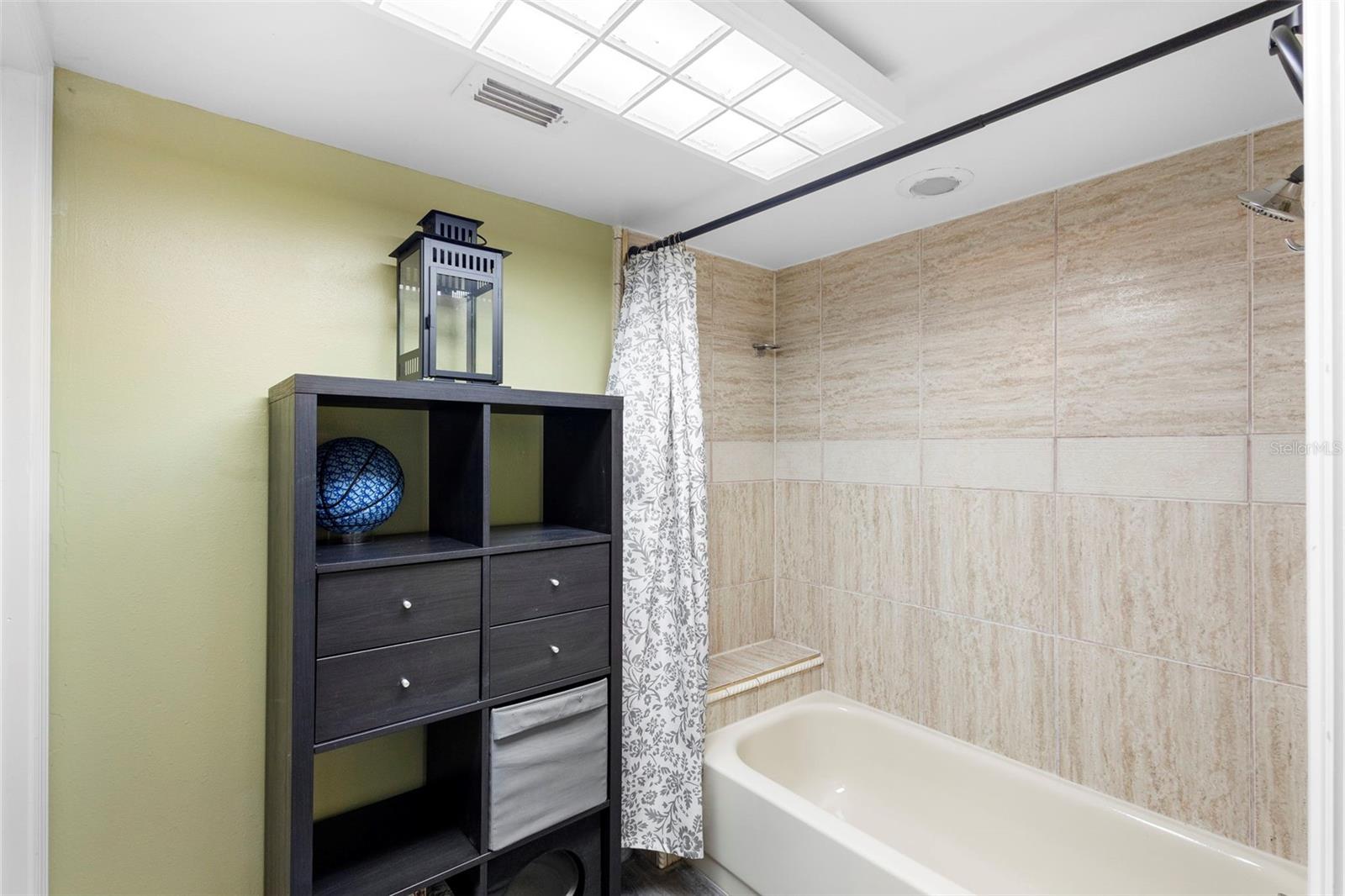 Image 26 of 36 For 2501 Tahoe Circle