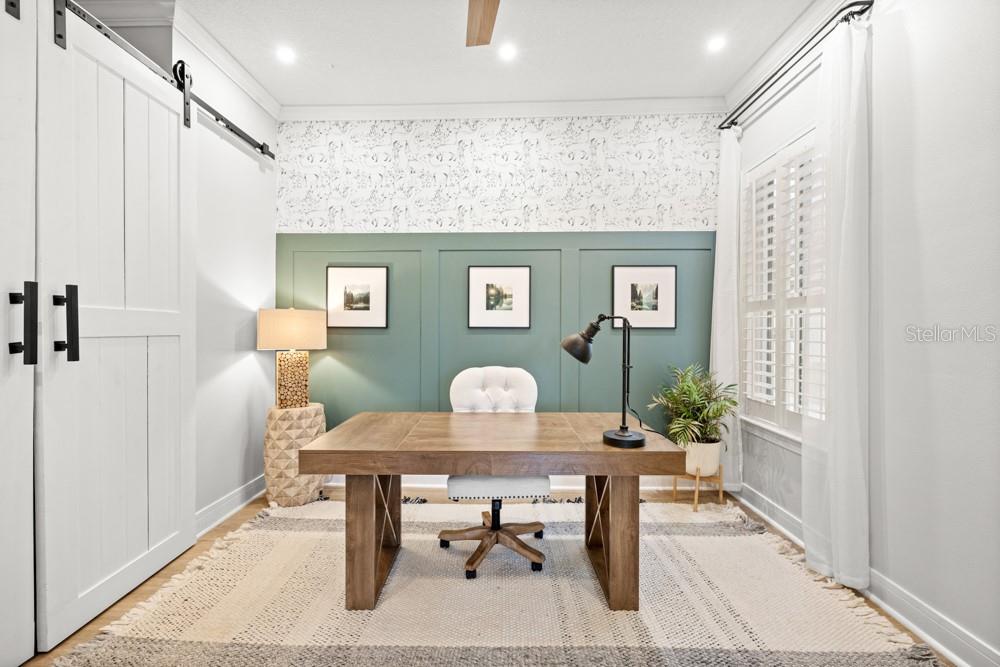 Image 23 of 63 For 527 Blue Water Edge Drive