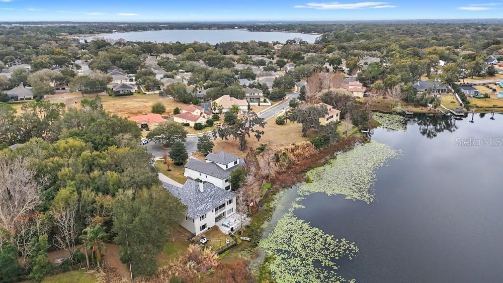 Image 51 of 63 For 527 Blue Water Edge Drive