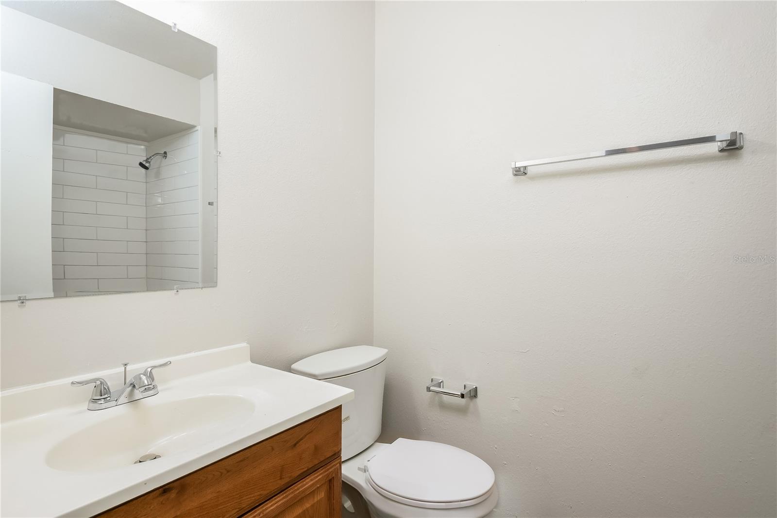 Image 12 of 16 For 104 Lighter Log Lane