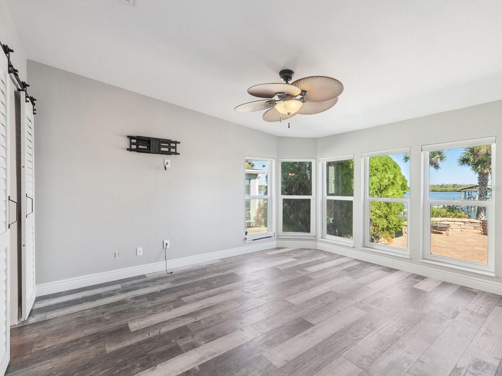 Image 16 of 68 For 341 Marsh Landing Loop