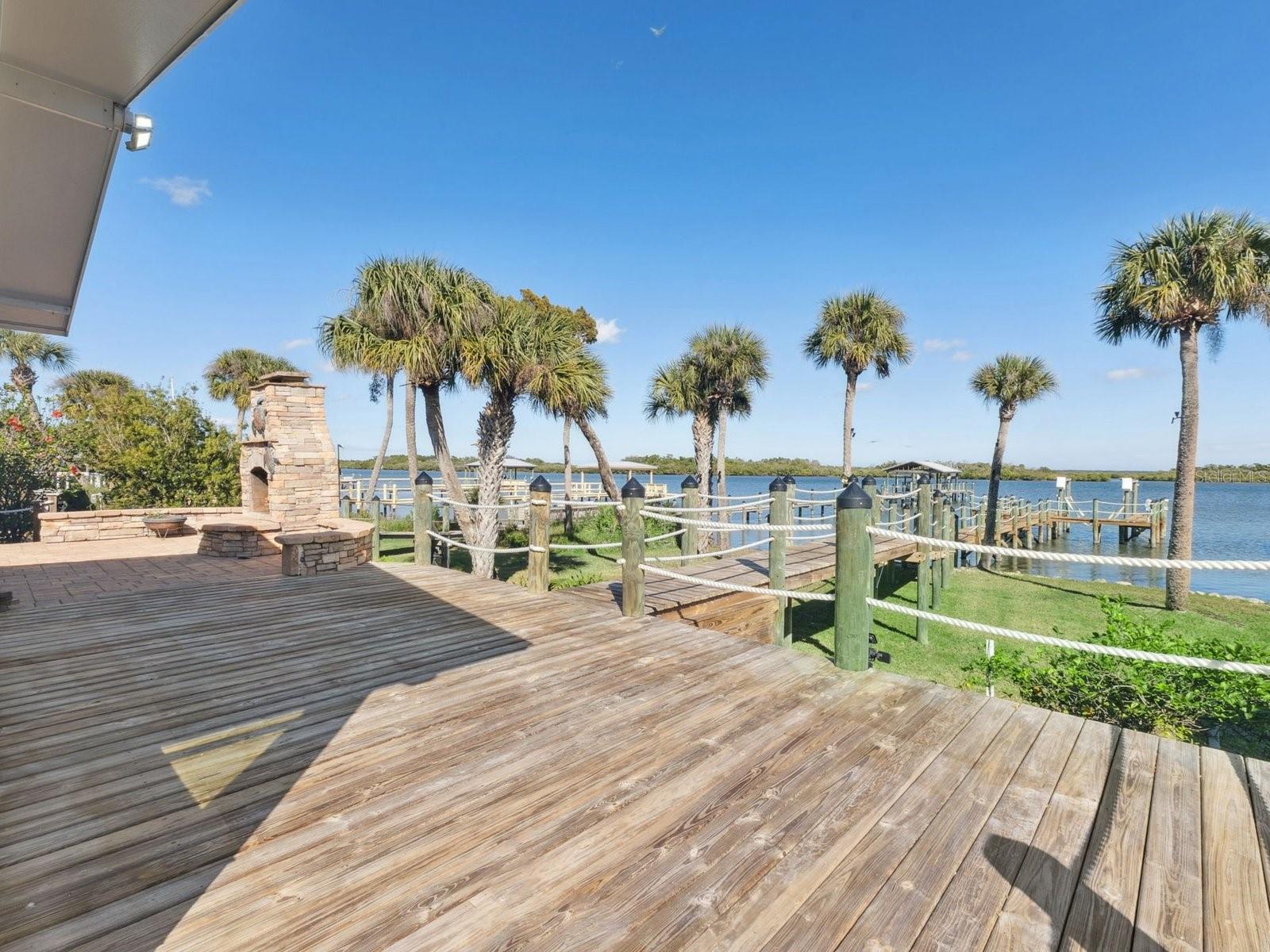 Image 43 of 68 For 341 Marsh Landing Loop