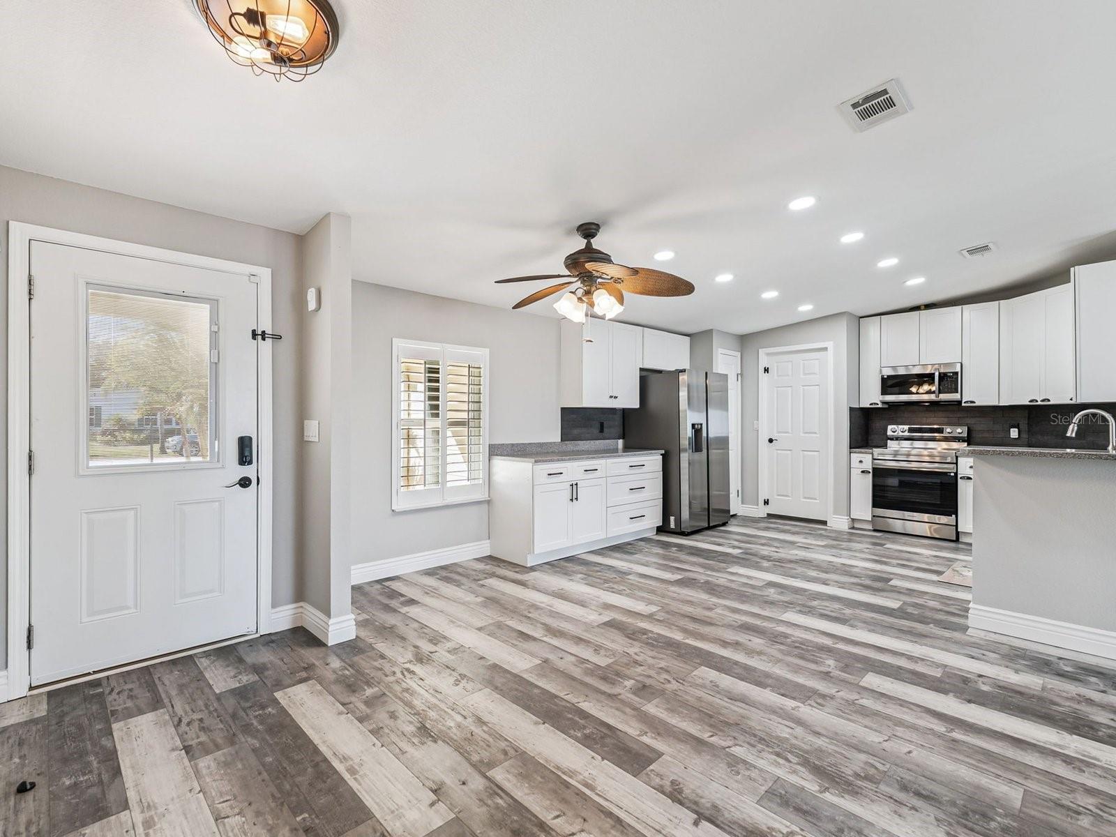 Image 8 of 68 For 341 Marsh Landing Loop