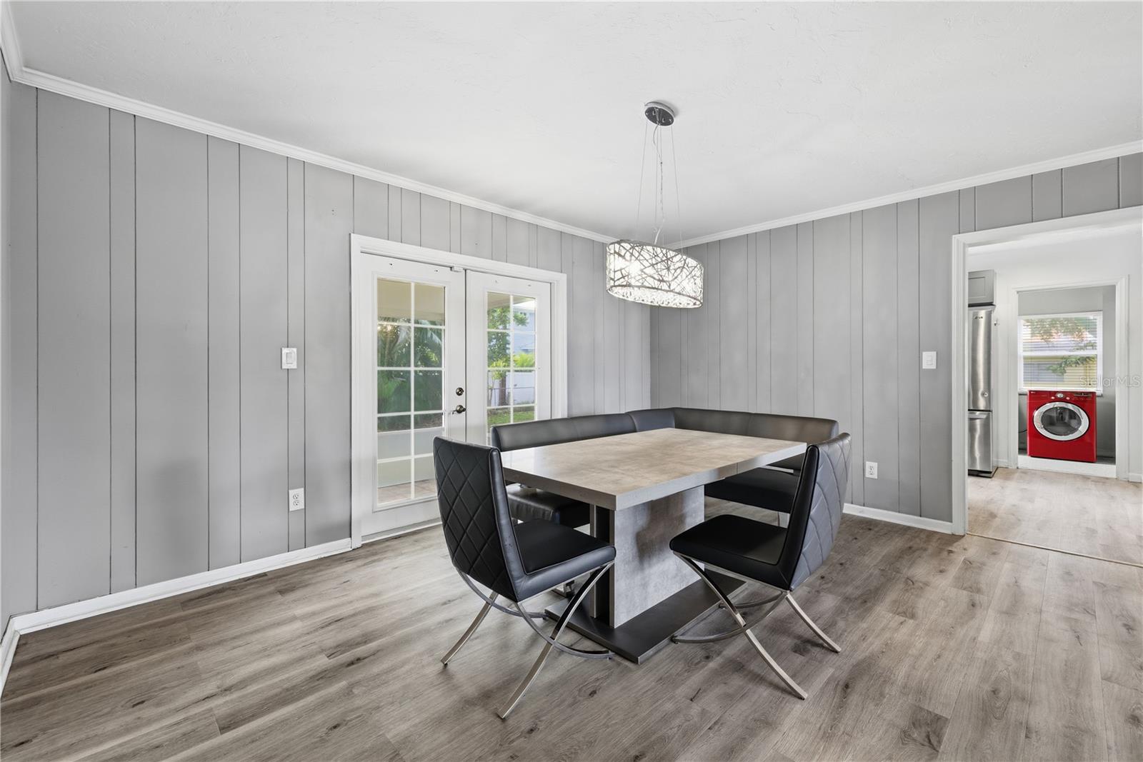 Image 14 of 35 For 1420 Maravilla Avenue