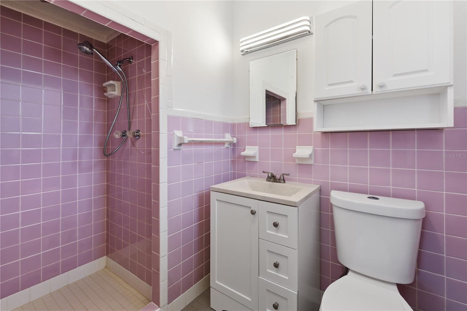 Image 25 of 35 For 1420 Maravilla Avenue