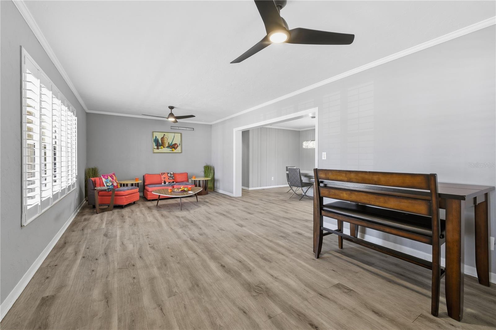 Image 8 of 35 For 1420 Maravilla Avenue