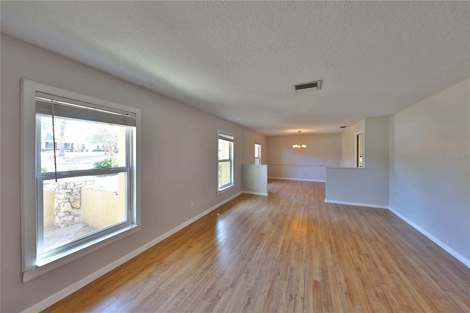 Image 10 of 40 For 1000 Crooked Oak Court