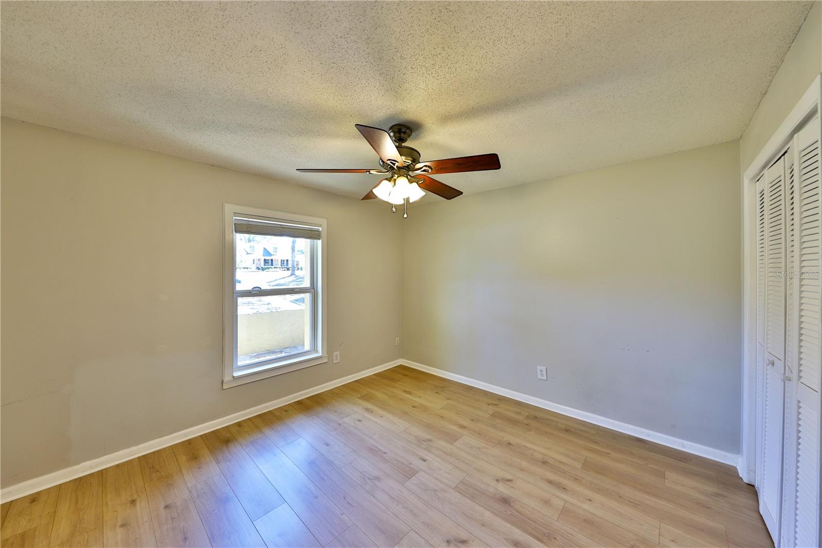 Image 17 of 40 For 1000 Crooked Oak Court