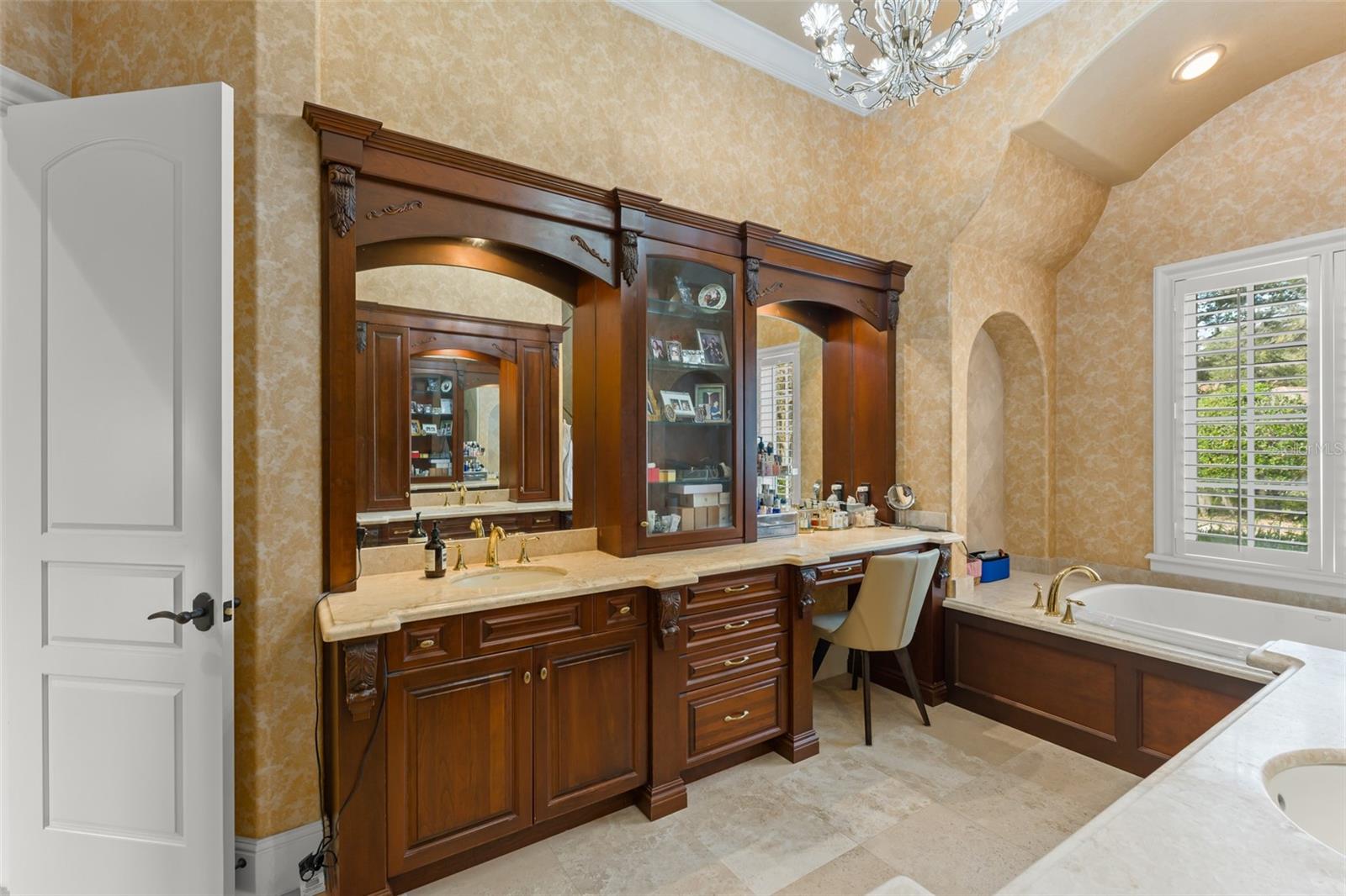 Image 30 of 71 For 6248 Louise Cove Dr