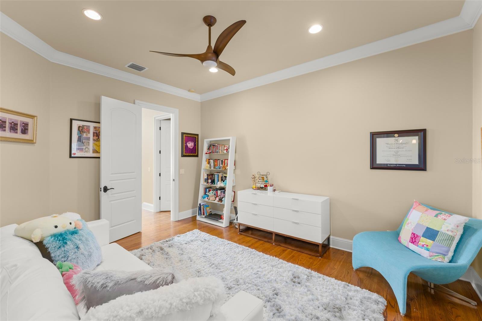 Image 33 of 71 For 6248 Louise Cove Dr