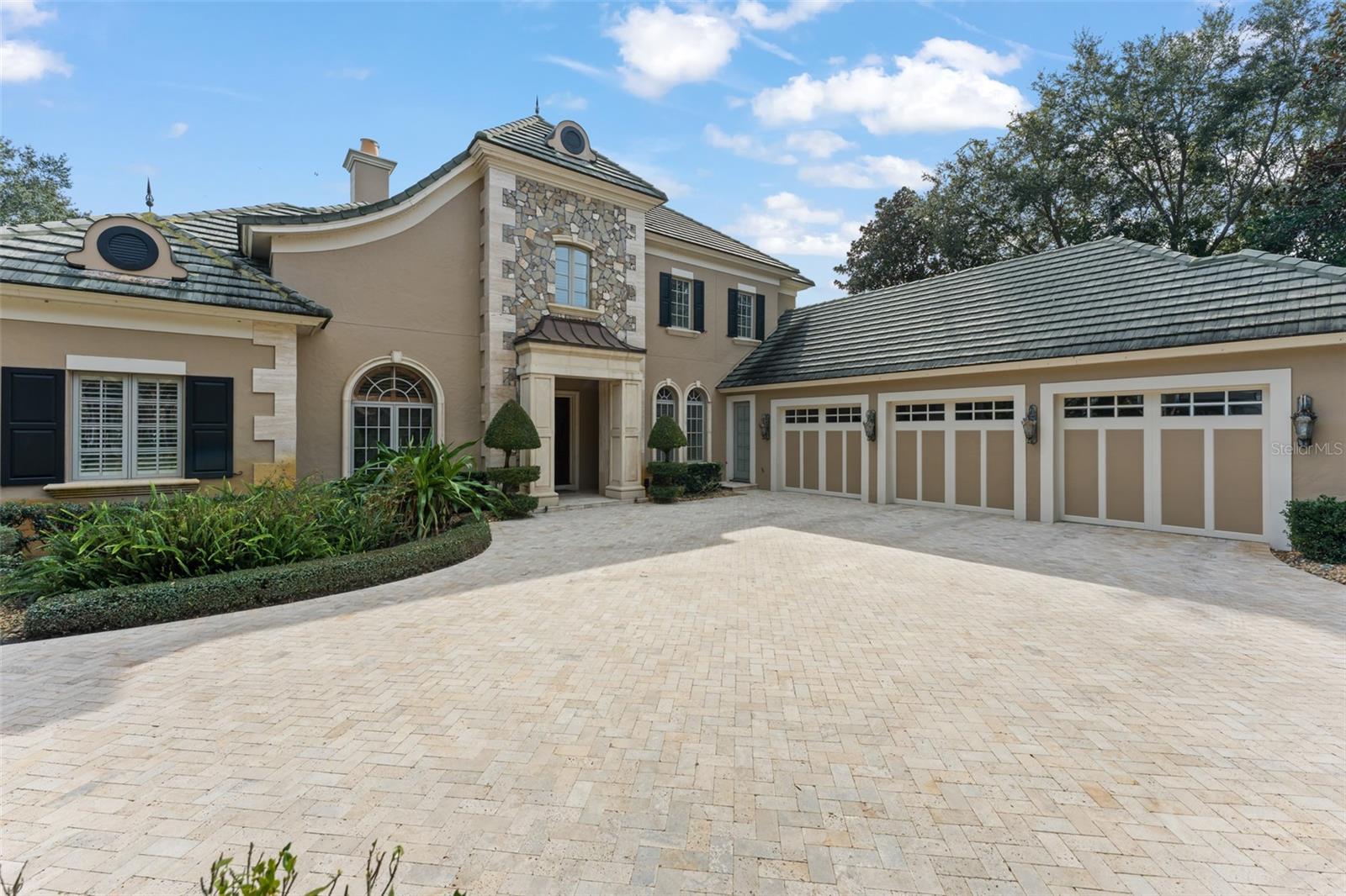 Image 4 of 71 For 6248 Louise Cove Dr