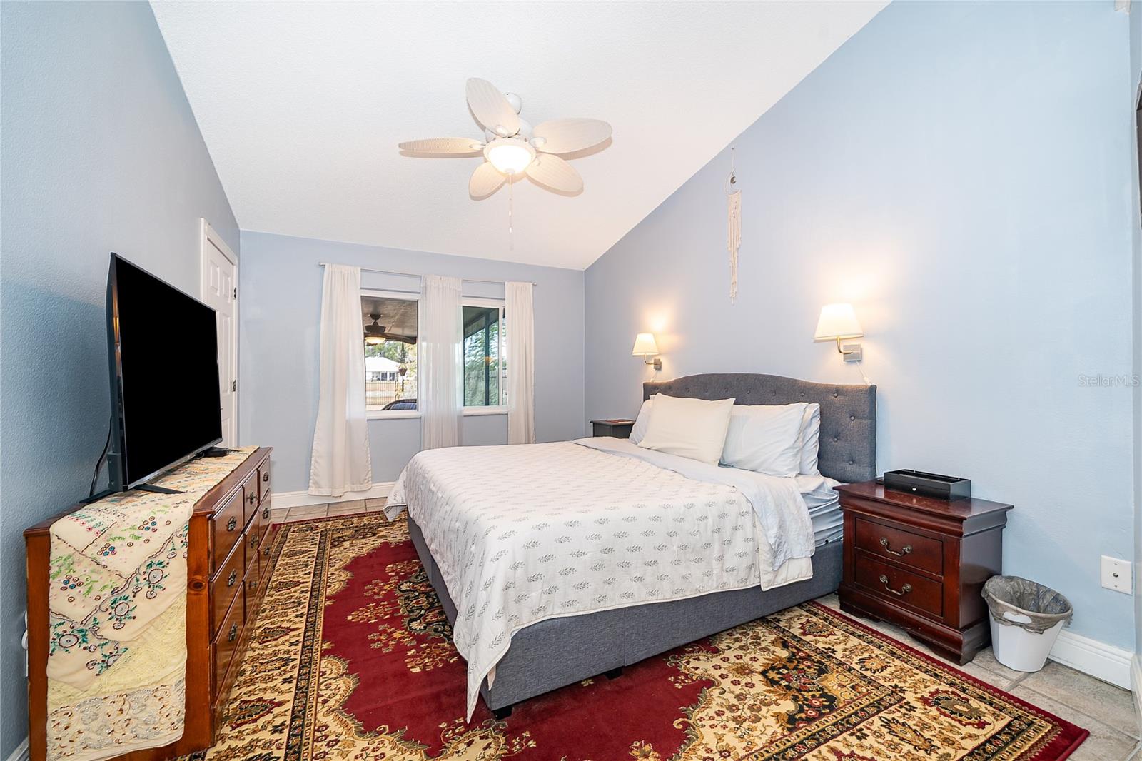 Image 16 of 29 For 4008 Barnsley Drive