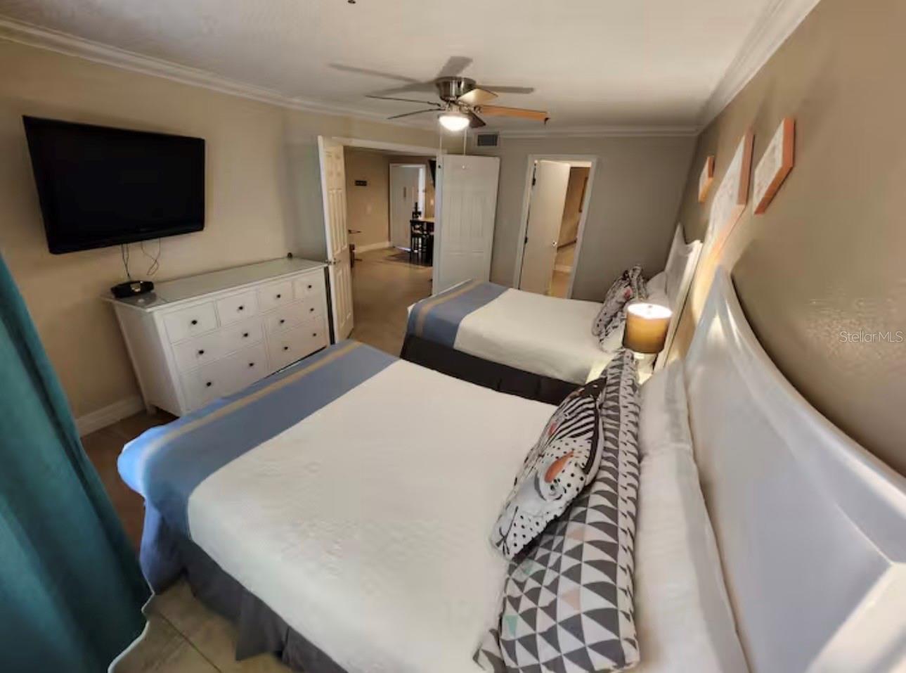 Image 4 of 20 For 3100 Parkway Boulevard 763