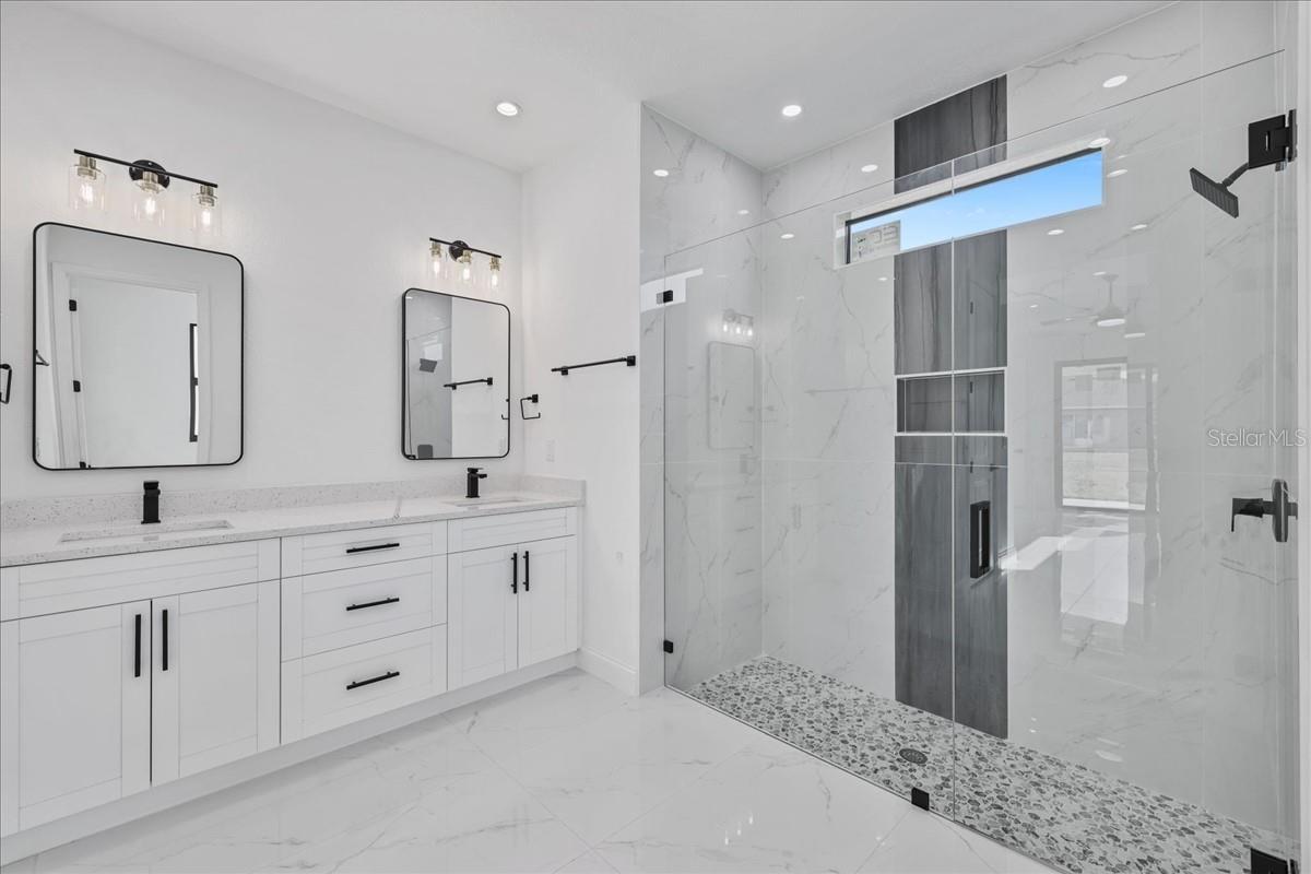 Image 24 of 49 For 1310 7th Place