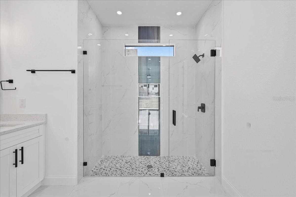 Image 25 of 49 For 1310 7th Place