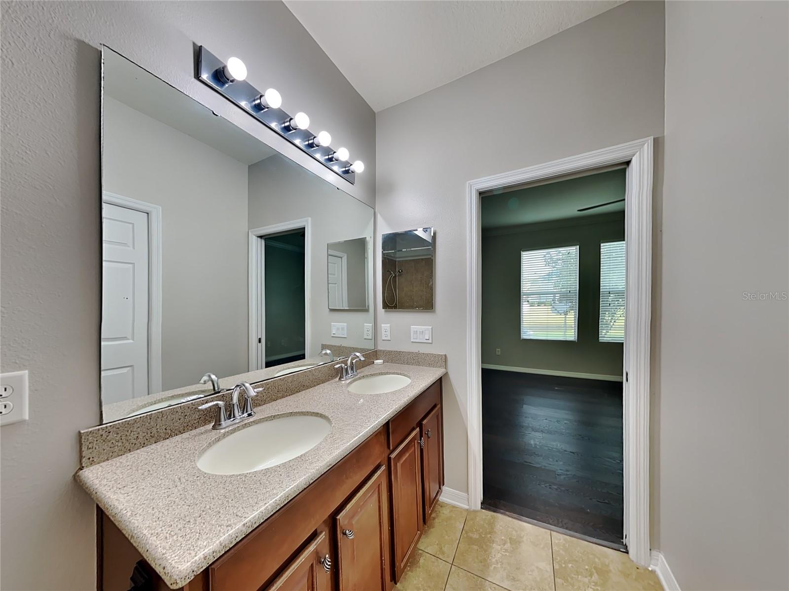 Image 8 of 21 For 9068 Shepton Street