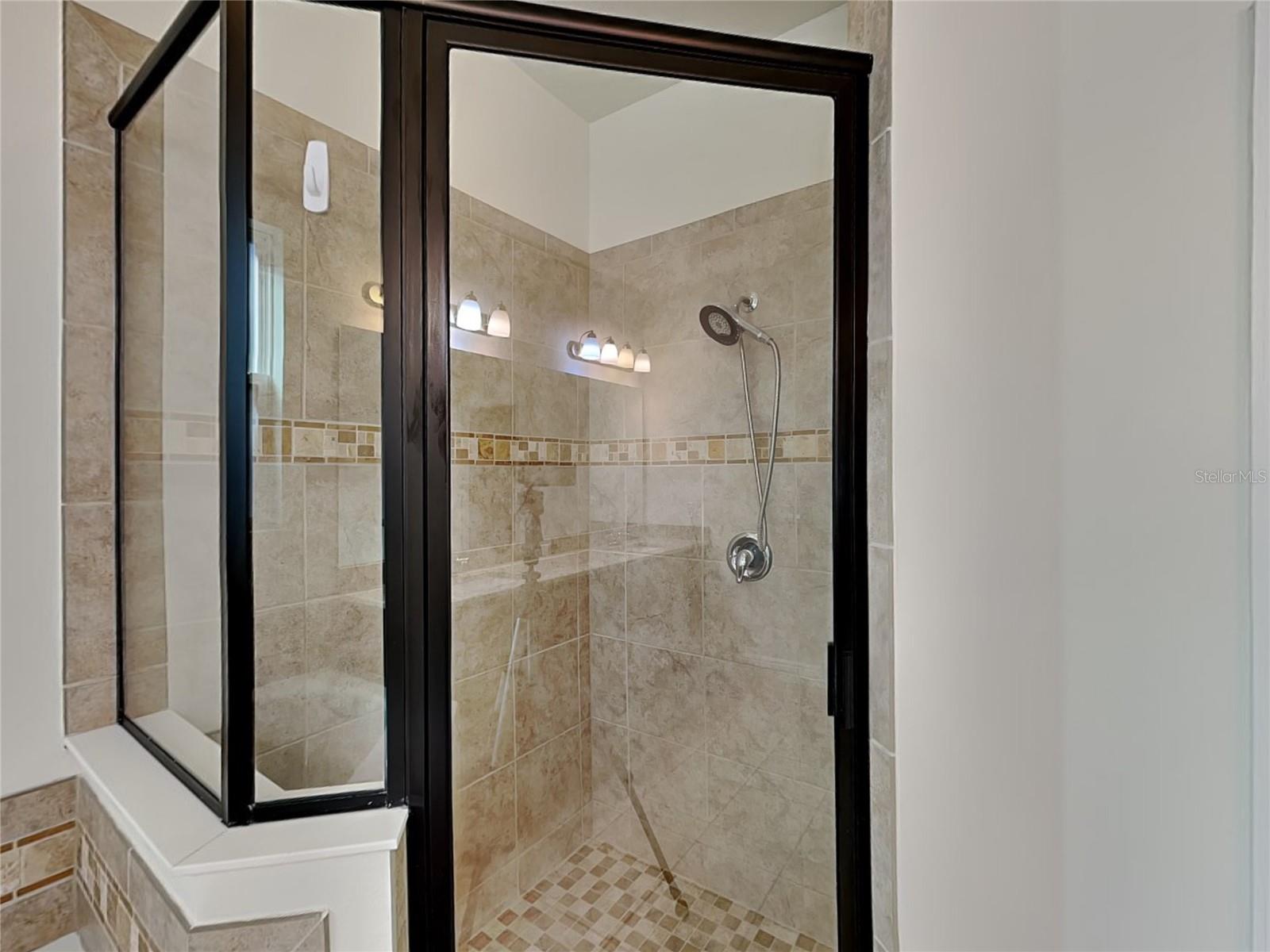 Image 10 of 20 For 3121 Twin Shore Lane