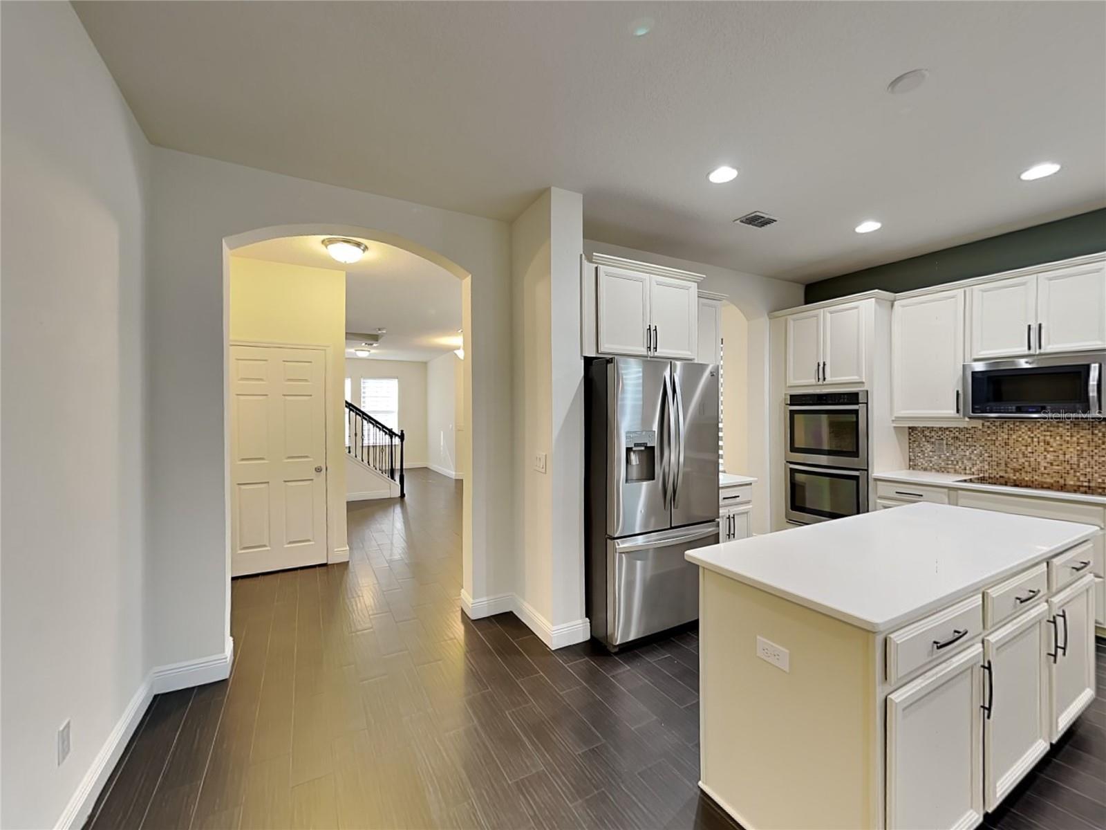 Image 4 of 20 For 3121 Twin Shore Lane