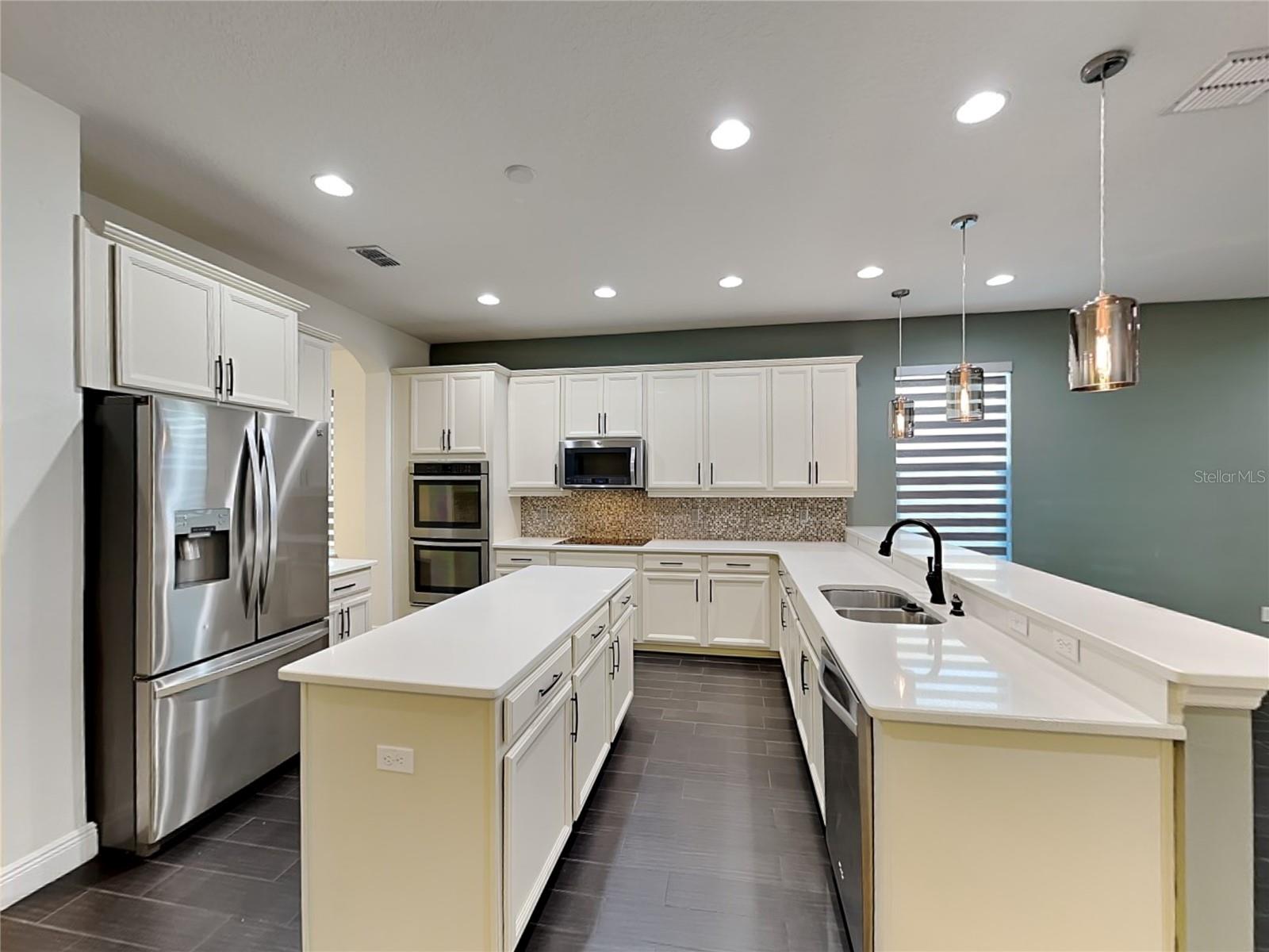 Image 5 of 20 For 3121 Twin Shore Lane