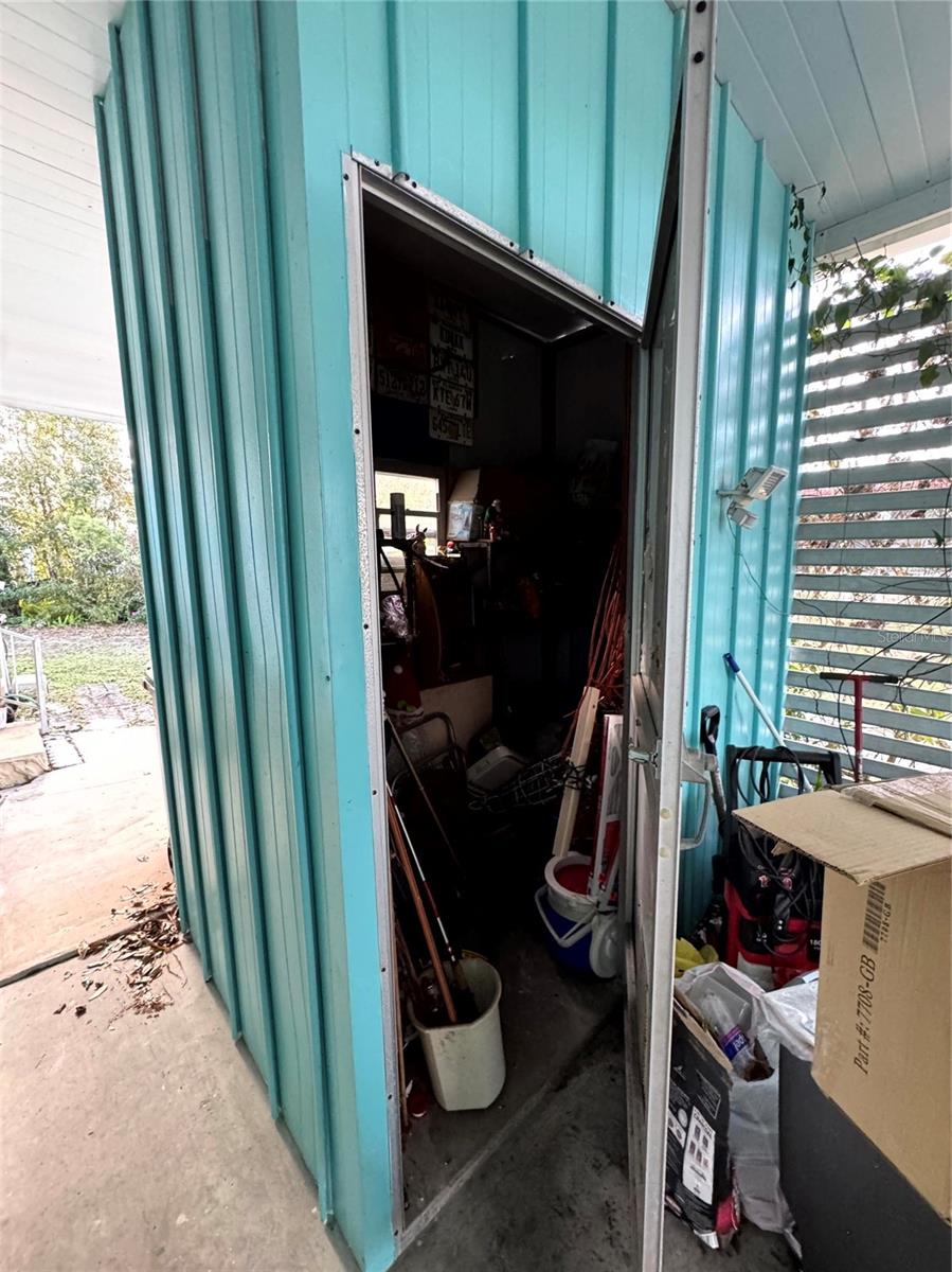 Image 14 of 42 For 2577 Brookside Circle