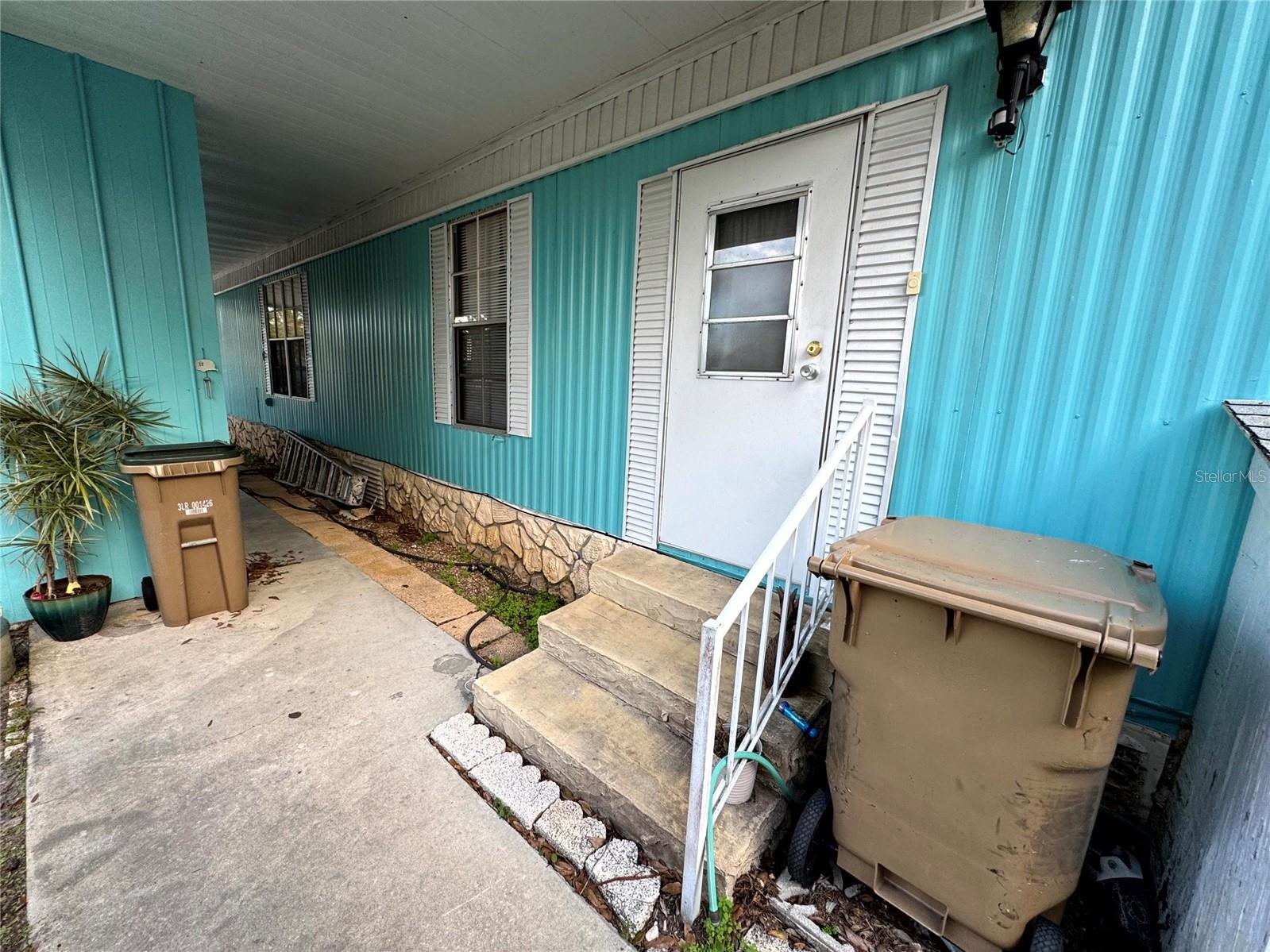 Image 15 of 42 For 2577 Brookside Circle