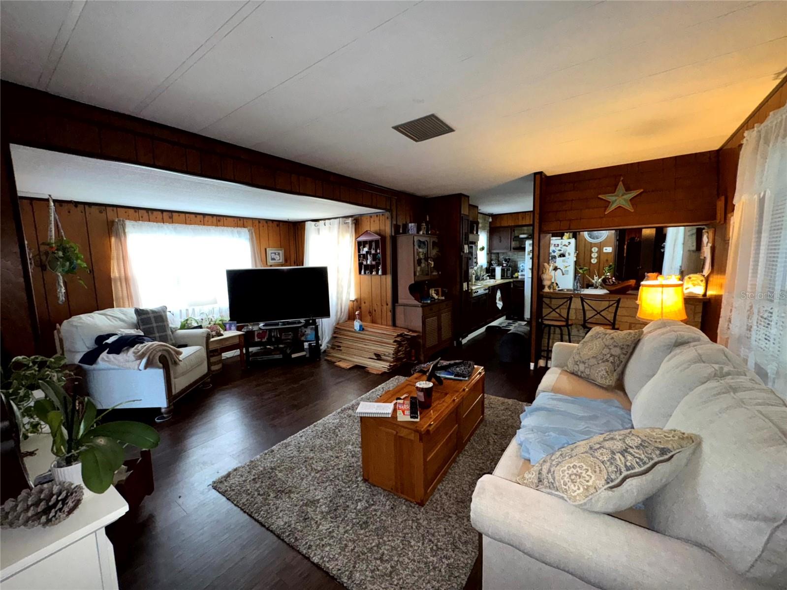 Image 20 of 42 For 2577 Brookside Circle