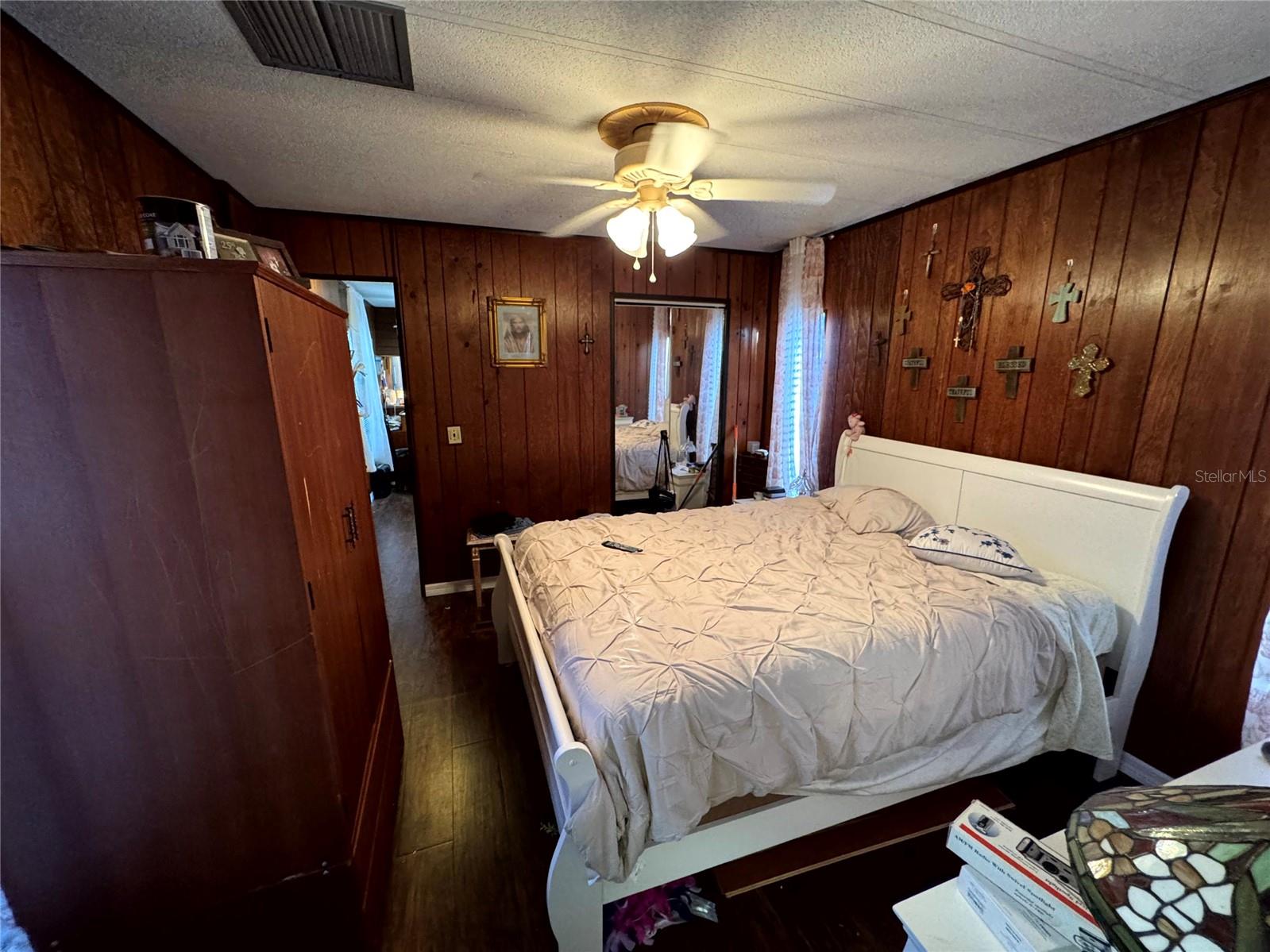 Image 33 of 42 For 2577 Brookside Circle