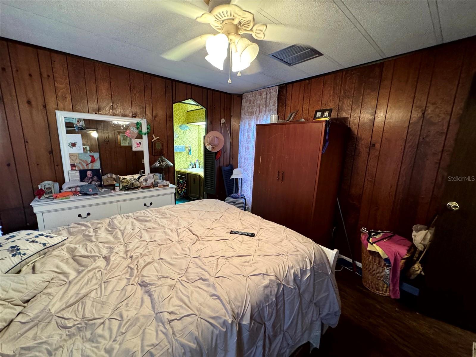 Image 37 of 42 For 2577 Brookside Circle