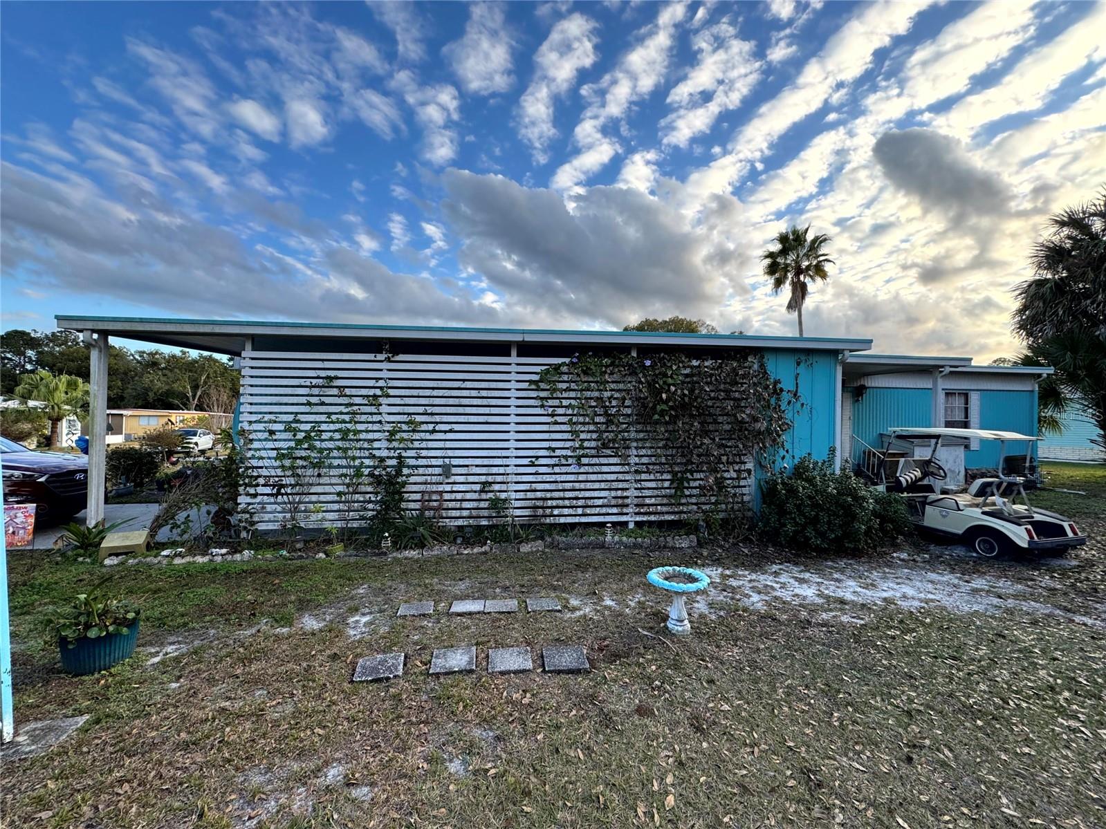 Image 4 of 42 For 2577 Brookside Circle