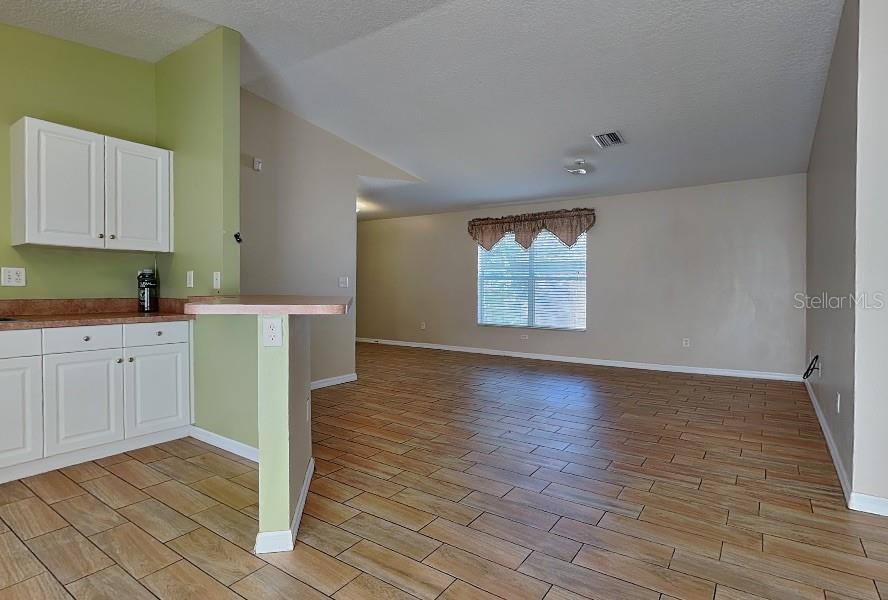 Image 7 of 22 For 105 Melody Lane