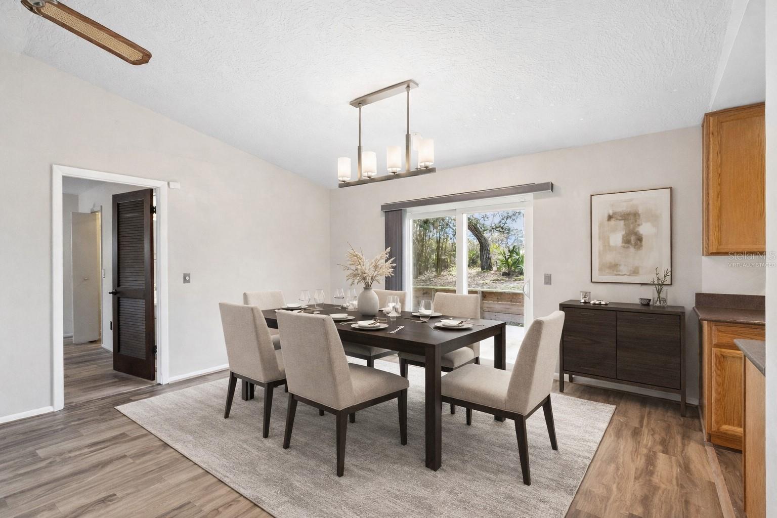 Image 4 of 26 For 501 Antoinette Street