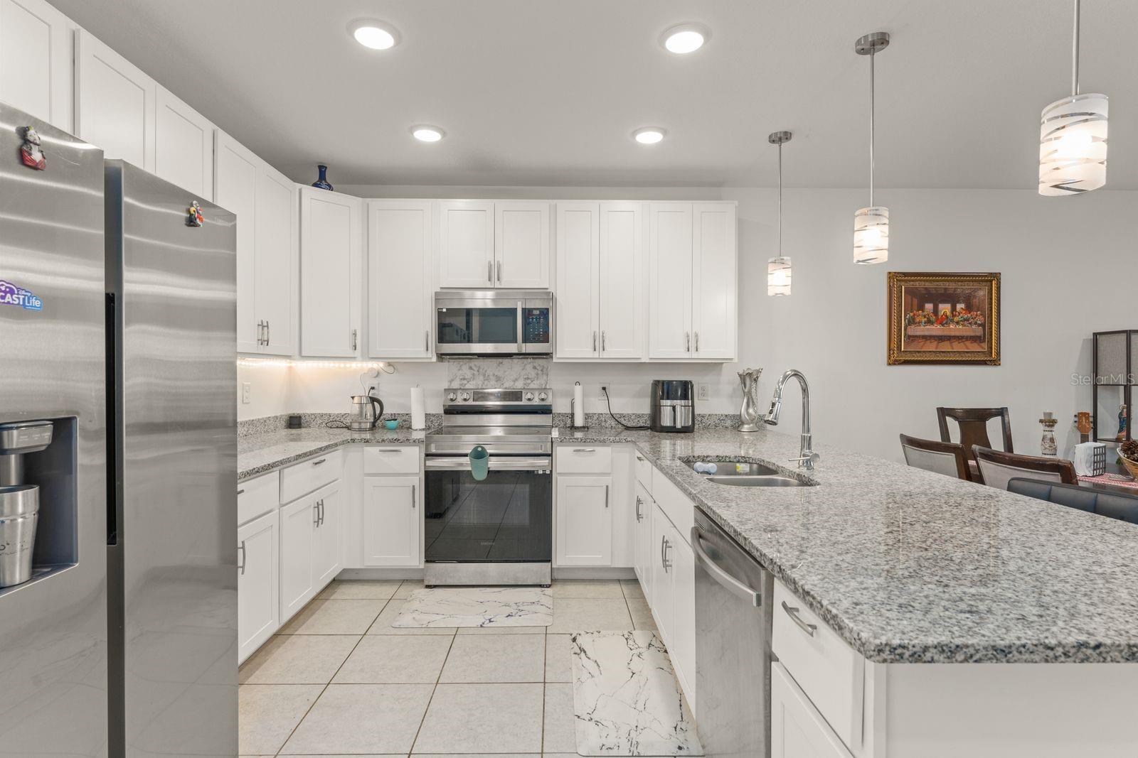 Image 6 of 39 For 4902 Coral Castle Drive