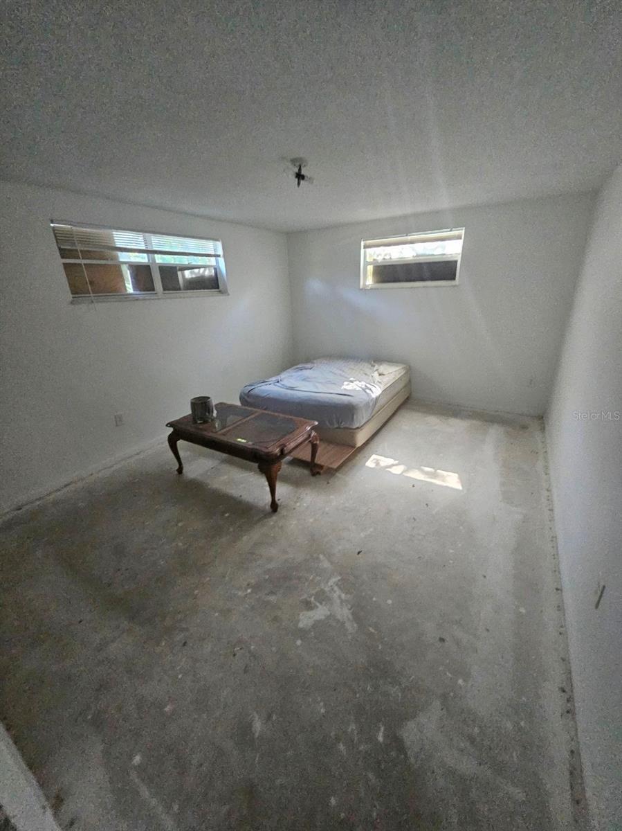 Image 10 of 24 For 1733 Hickorywood Lane