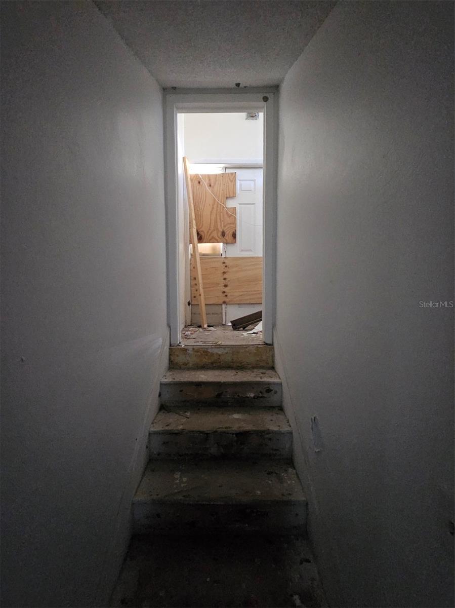 Image 13 of 24 For 1733 Hickorywood Lane